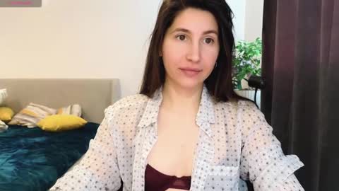 marrycolins online show from February 2026 02:43:01 AM