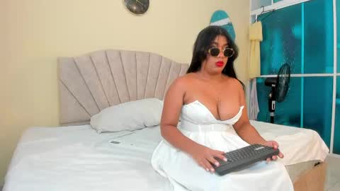 marsmith_1 online show from April 2026 04:15:01 PM