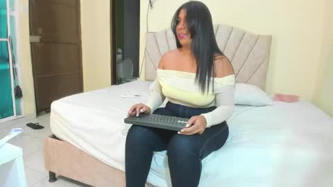 marsmith_1 online show from May 2026 03:02:01 AM