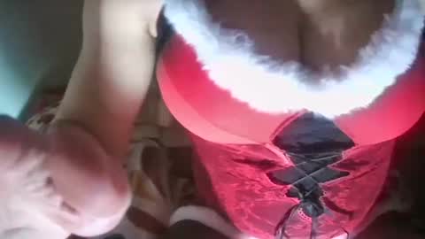 Snapshot of martamoontrans chatting on January 2025 01:17:01 AM martamoontrans online show from January 2025 01:17:01 AM