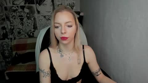 Snapshot of martha_cameron chatting on January 2025 10:06:02 PM Martha Cameron online show from January 2025 10:06:02 PM