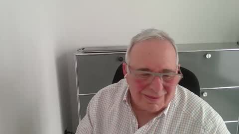 Snapshot of martin_1947 chatting on June 2026 05:46:01 PM martin_1947 online show from June 2026 05:46:01 PM