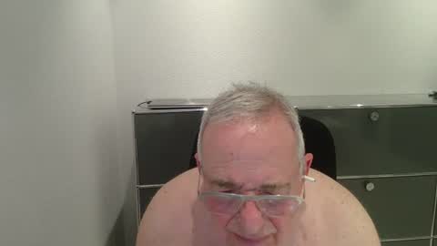 Snapshot of martin_1947 chatting on June 2026 10:14:02 PM martin_1947 online show from June 2026 10:14:02 PM