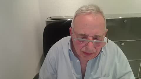 Snapshot of martin_1947 chatting on July 2026 09:06:02 PM martin_1947 online show from July 2026 09:06:02 PM