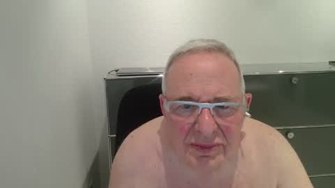 Snapshot of martin_1947 chatting on July 2026 09:14:02 PM martin_1947 online show from July 2026 09:14:02 PM