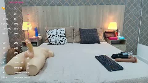 Martina online show from July 2026 12:48:02 PM