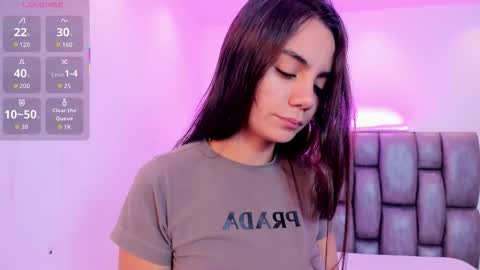 Martina online show from March 2026 12:33:02 PM