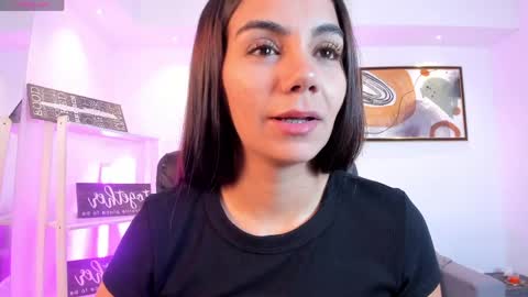 Snapshot of martina_mancinii chatting on May 2026 12:00:02 PM Martina online show from May 2026 12:00:02 PM
