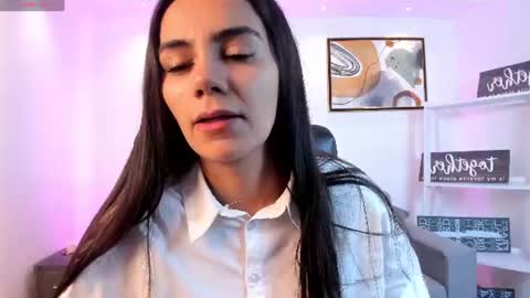 Martina online show from June 2026 11:27:01 AM