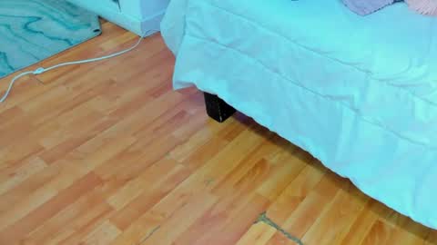 Snapshot of martina_miiller chatting on July 2026 12:01:01 PM martina mIIler online show from July 2026 12:01:01 PM