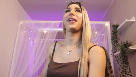 martinaa_rose online show from July 2026 12:34:01 PM