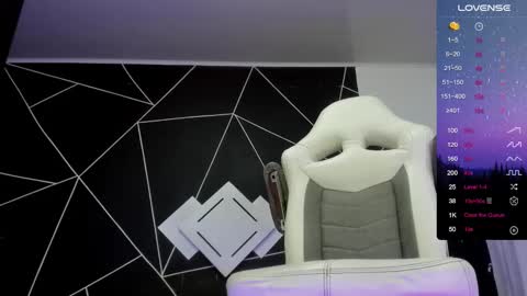 Martina online show from January 2025 09:37:02 AM