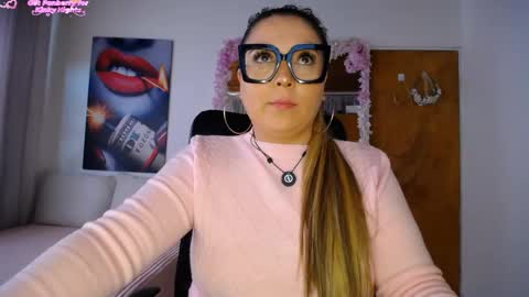 Snapshot of martiniella chatting on May 2026 08:25:01 PM Antonella Martini online show from May 2026 08:25:01 PM