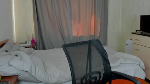 martintw_17 online show from May 2026 05:03:02 AM