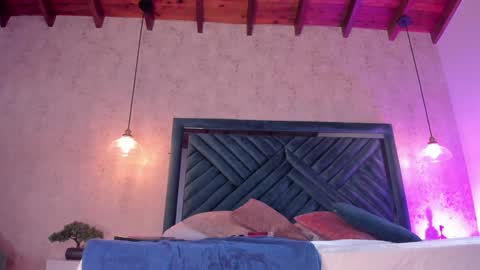 Martina online show from February 2025 08:37:01 PM