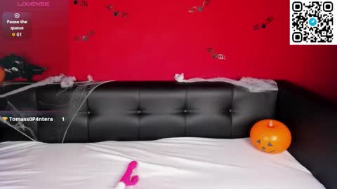 mary__bailey online show from October 2025 12:05:02 AM