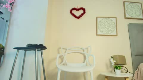 Snapshot of mary_cute9 chatting on April 2026 12:32:02 PM mary_cute9 online show from April 2026 12:32:02 PM