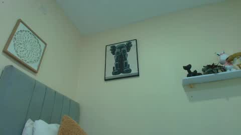 mary_cute9 online show from May 2026 12:02:01 PM