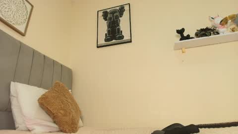mary_cute9 online show from June 2026 12:11:01 PM