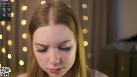 Snapshot of mary_hope_u chatting on December 2024 09:21:02 AM Mary online show from December 2024 09:21:02 AM