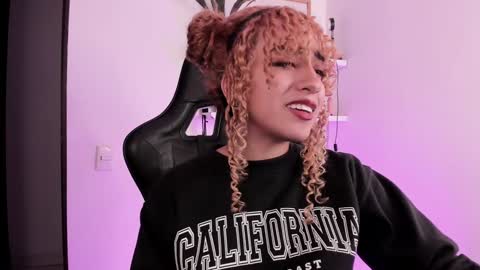 Mary Jane  online show from January 2025 02:11:01 AM