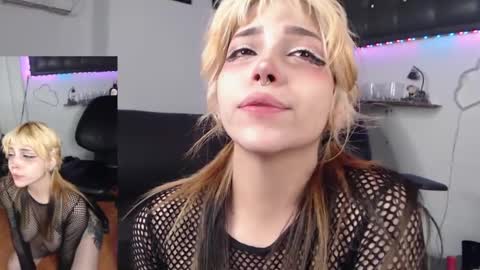 Snapshot of mary_janness chatting on March 2025 08:08:01 AM 100 online show from March 2025 08:08:01 AM