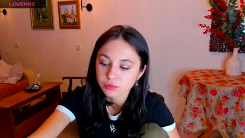 Snapshot of mary_marlow chatting on December 2024 11:44:02 PM Mary online show from December 2024 11:44:02 PM