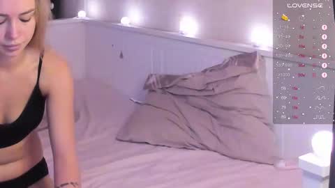 Mary online show from December 2025 11:48:01 AM