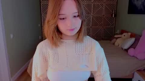 Snapshot of mary_u chatting on June 2026 04:43:02 AM Ur Mary online show from June 2026 04:43:02 AM