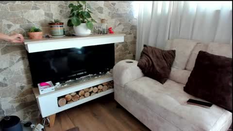 Engracia online show from July 2026 01:37:01 PM