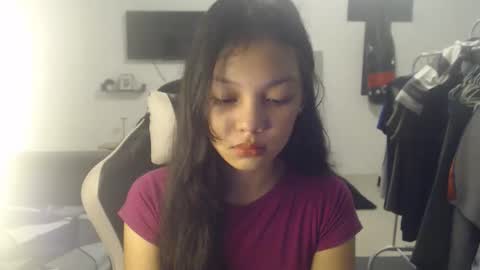 Snapshot of maryan04 chatting on December 2025 09:25:01 AM Natalia online show from December 2025 09:25:01 AM