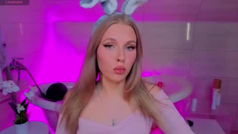 Maryana online show from October 2025 03:53:02 AM