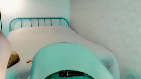 Anna online show from May 2026 04:32:02 AM