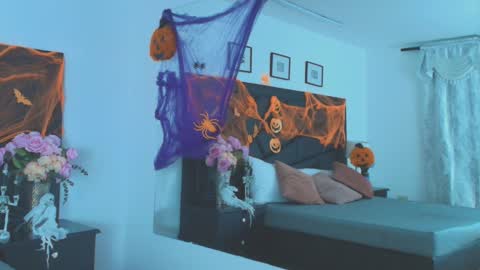 Snapshot of marydeniro chatting on October 2025 01:35:01 AM online show from October 2025 01:35:01 AM