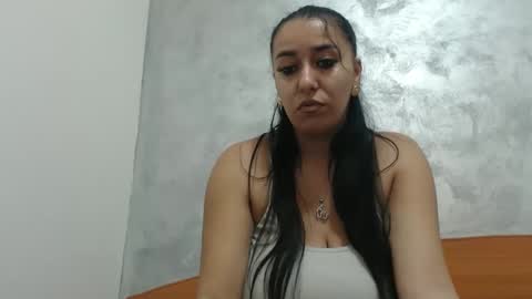 maryem online show from November 2025 01:54:02 PM