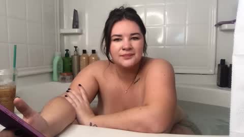 Snapshot of maryjane1297 chatting on January 2026 06:22:02 PM MJ online show from January 2026 06:22:02 PM