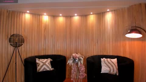 Snapshot of marylewis_ chatting on February 2026 11:57:02 AM Mary online show from February 2026 11:57:02 AM