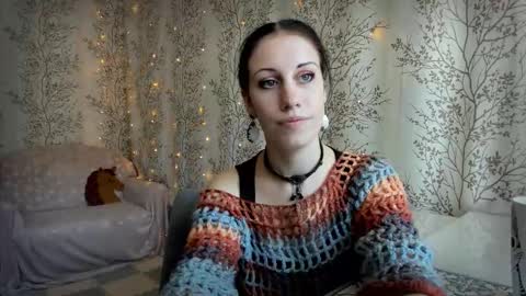 Mary Lou online show from September 2025 05:20:01 AM