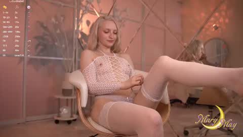 Snapshot of marylunamay chatting on June 2026 03:42:02 AM Mary online show from June 2026 03:42:02 AM