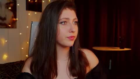 Snapshot of marymillerr chatting on September 2025 12:40:01 PM Mary Miller online show from September 2025 12:40:01 PM