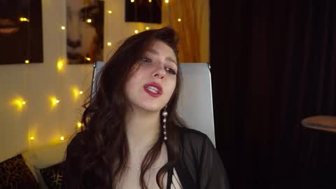 Snapshot of marymillerr chatting on November 2025 10:05:01 AM Mary Miller online show from November 2025 10:05:01 AM