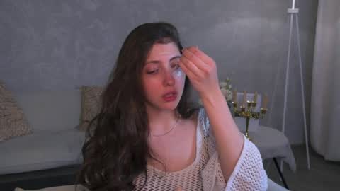 Mary Miller online show from June 2026 06:27:01 AM