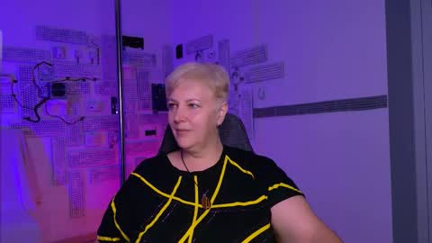 Snapshot of marymogan chatting on September 2025 08:14:02 AM marymogan online show from September 2025 08:14:02 AM