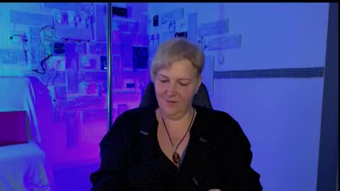 Snapshot of marymogan chatting on October 2025 08:55:02 AM marymogan online show from October 2025 08:55:02 AM