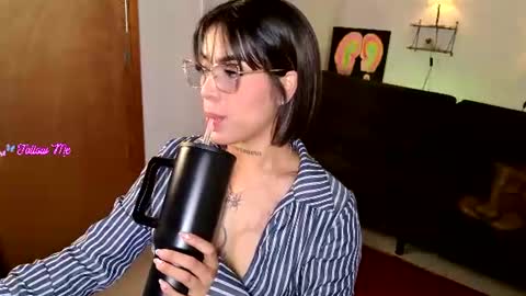 maryybellax online show from July 2026 12:51:01 AM