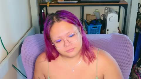 Marzi online show from September 2025 07:57:02 PM