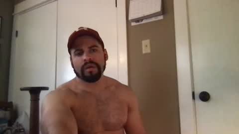 Snapshot of mascbeef95 chatting on February 2025 08:14:02 PM mascbeef95 online show from February 2025 08:14:02 PM