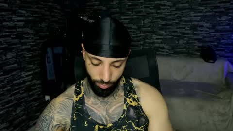 masculineguy69 online show from May 2026 07:52:02 PM