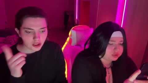 Snapshot of mash_mark chatting on February 2026 11:56:02 PM Margo Marco online show from February 2026 11:56:02 PM