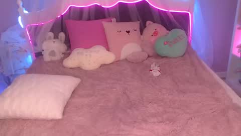 Snapshot of masha_sexy chatting on December 2024 03:37:02 AM masha_sexy online show from December 2024 03:37:02 AM